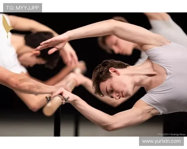 赖杨对决利雅得希拉精彩赛事回顾与分析