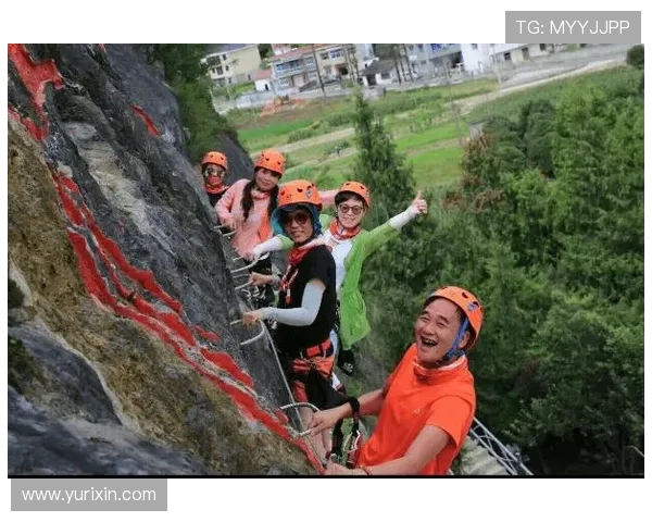 武汉攀岩队团队协作模式深度解析与其他队伍的对比研究 武汉攀岩队团队协作模式深度解析与其他队伍的对比研究